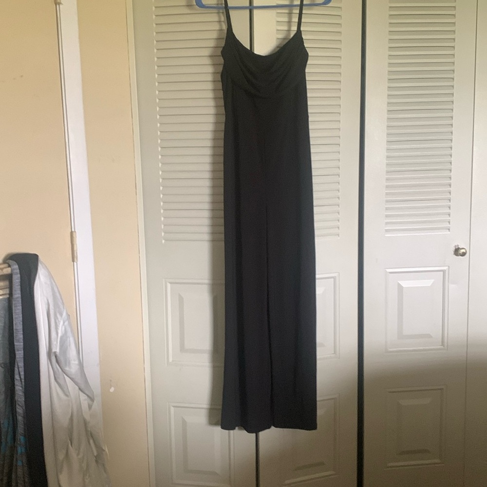 Nice romper never worn
